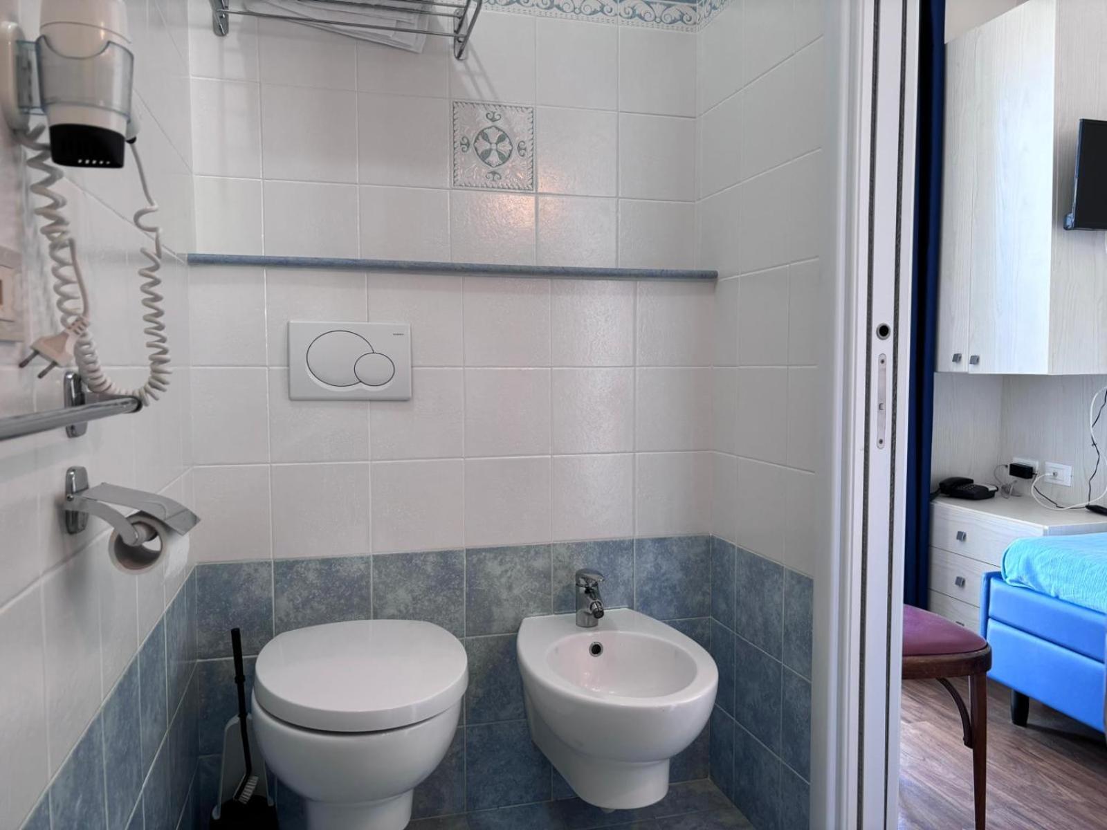 Hotel Belfiore Misano Adriatico Esterno foto