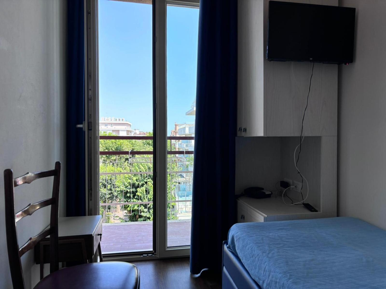 Hotel Belfiore Misano Adriatico Esterno foto