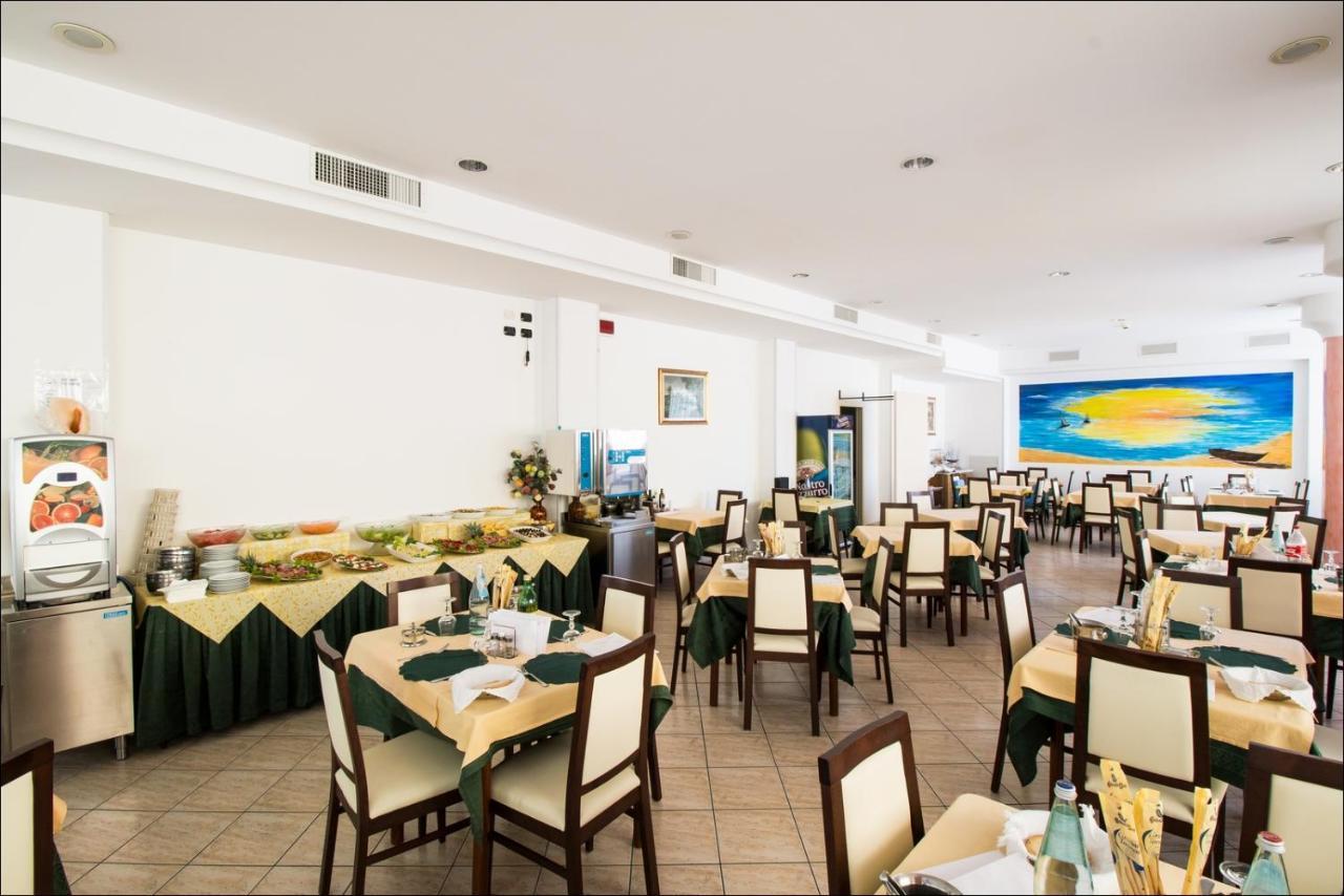 Hotel Belfiore Misano Adriatico Esterno foto