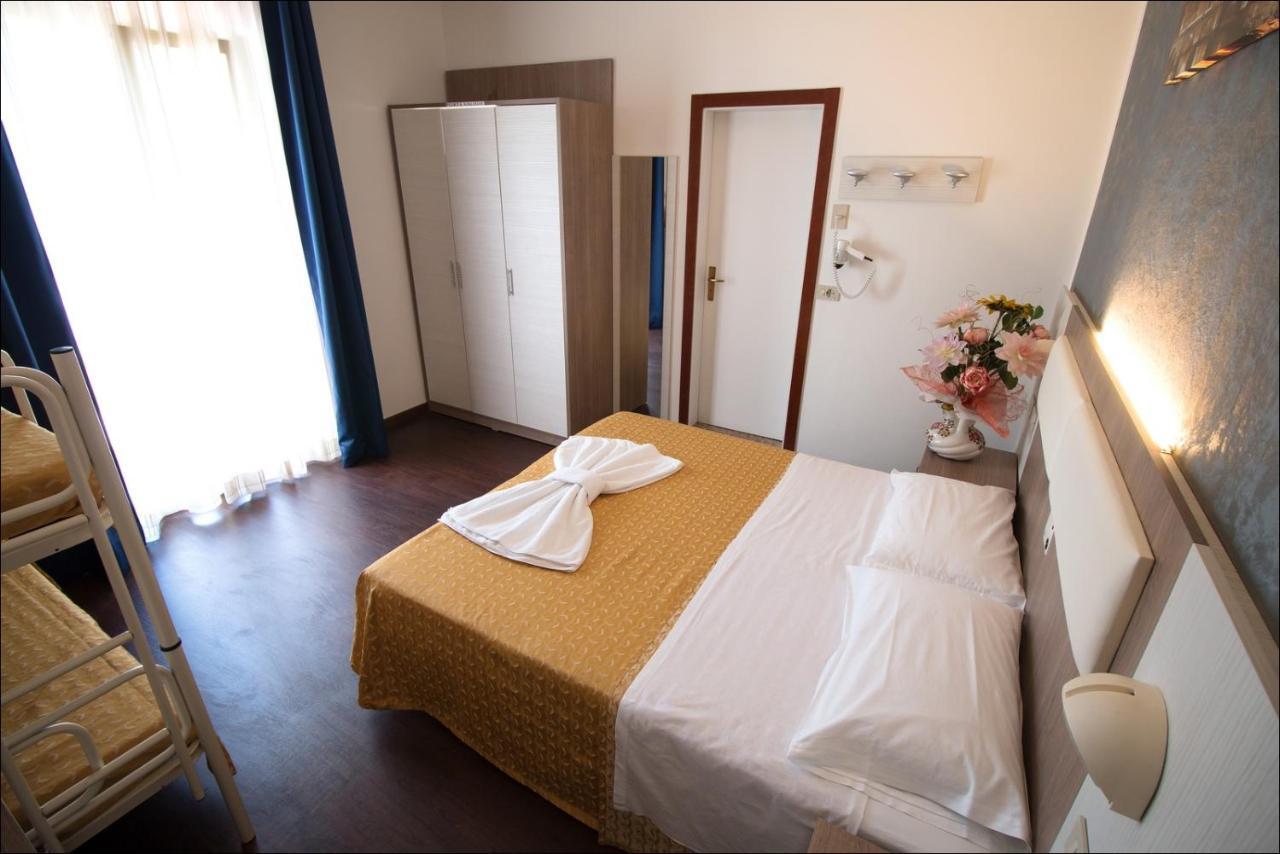 Hotel Belfiore Misano Adriatico Esterno foto