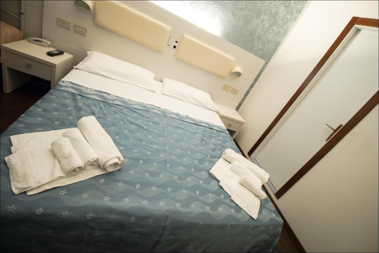 Hotel Belfiore Misano Adriatico Esterno foto